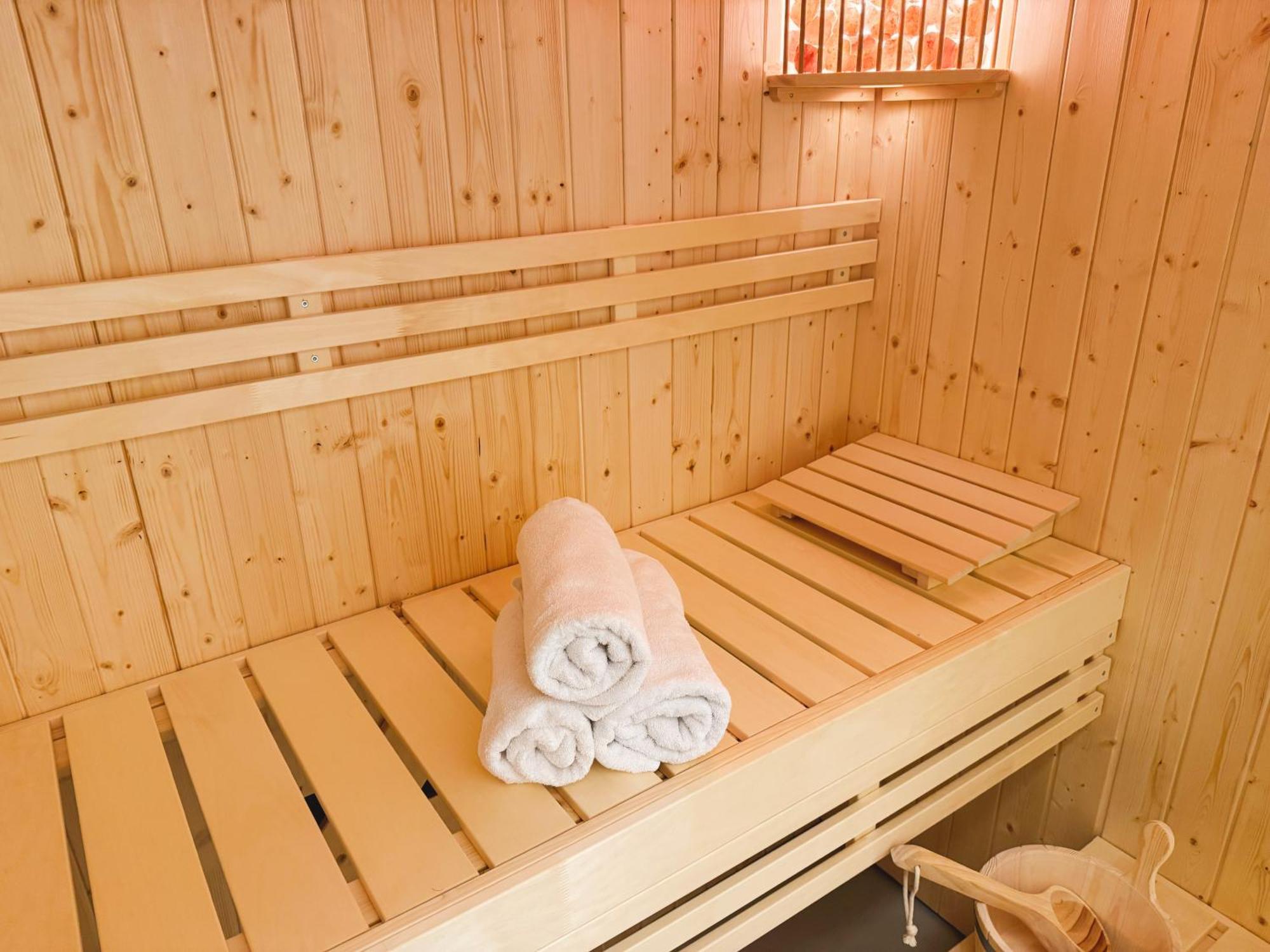 Coco Romantic In Central Antwerp - Sauna Εξωτερικό φωτογραφία